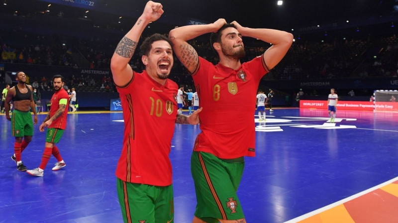 Portugāles izlases telpu futbolisti svin triumfu Eiropas meistarsacīkstēs. Foto: UEFA Futsal