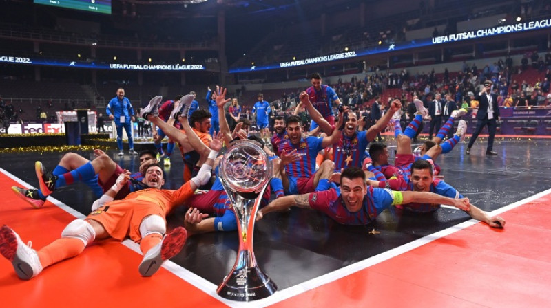 "Barcelona" svin UEFA Čempionu līgas titulu Rīgā. Šis teikums ir pareizs, un neviens skeptiķis tur nekā nevar darīt. Foto: UEFA