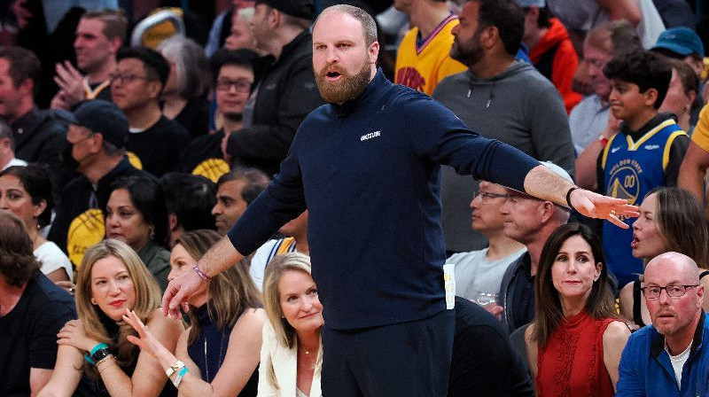 Memfisas ''Grizzlies'' galvenais treneris Teilors Dženkinss. Foto: EPA/Scanpix