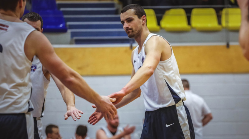 "Grobiņas" uzbrucējs Kristaps Miglienieks. Foto: Elīna Zvaigzne