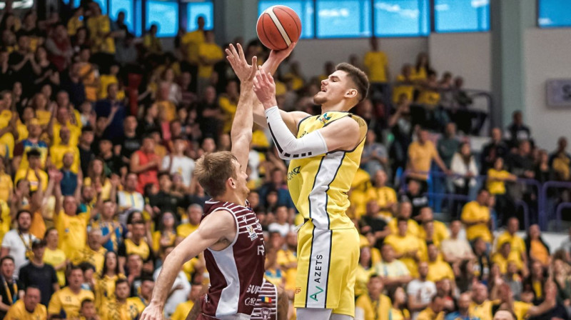 Roberts Blumbergs ar bumbu. Foto: BC CSU Sibiu