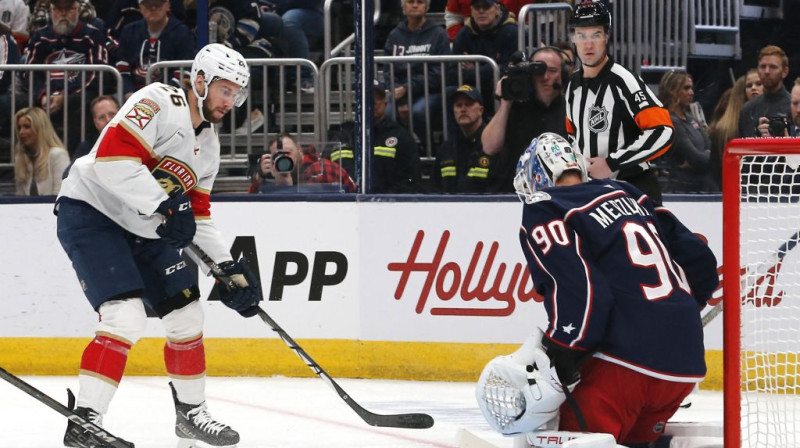 Uvis Jānis Balinskis pret Elvi Merzļikinu. Foto. USA Sports Today. Scanpix