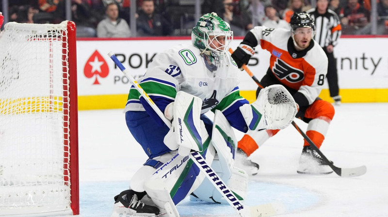 Vankūveras "Canucks" vārtsargs Kevins Lankinens. Foto: Mitchell Leff/AFP/Scanpix