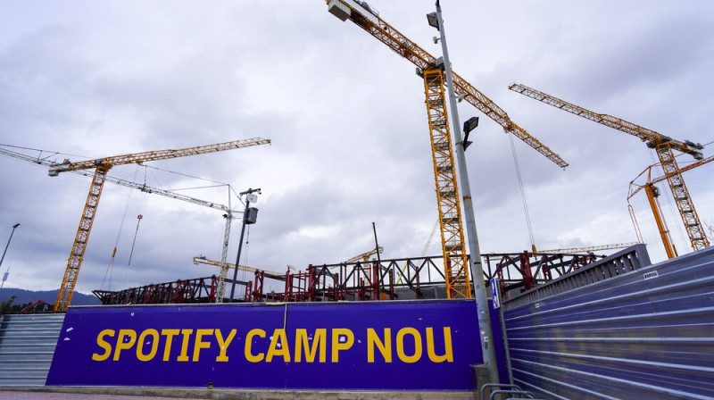 "Camp Nou" stadiona atjaunošanas darbi. Foto: Zumapress/Scanpix