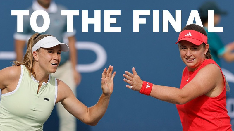 Elena Peresa un Aļona Ostapenko. Foto: Mubadala Abu Dhabi Open