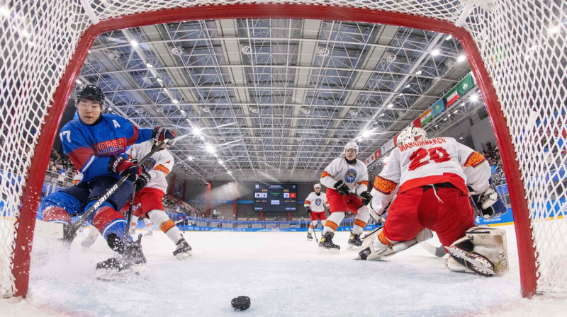 Dienvidkorejas vārtu guvuma mirklis spēlē pret Kirgizstānas valstsvienību. Foto: Sun Fei/Xinhua/Zumapress.com/Scanpix