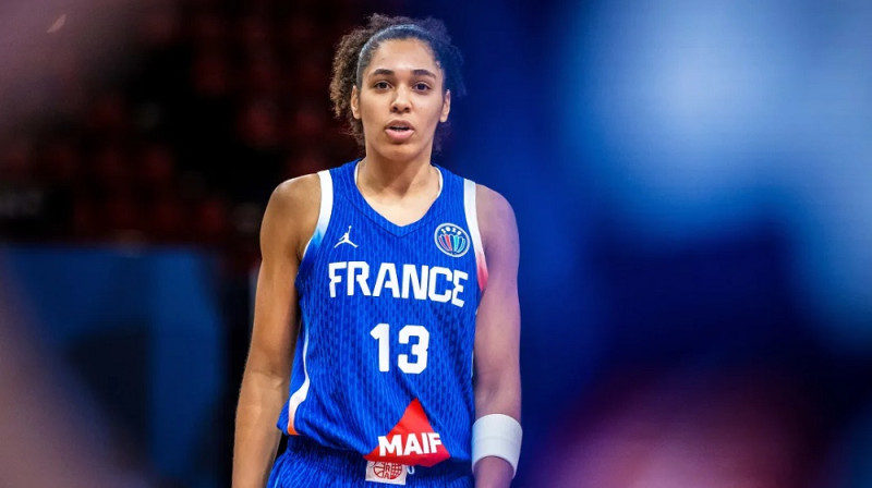 Žanela Salūna 2025. gada 24. jūnijā. Foto: FIBA