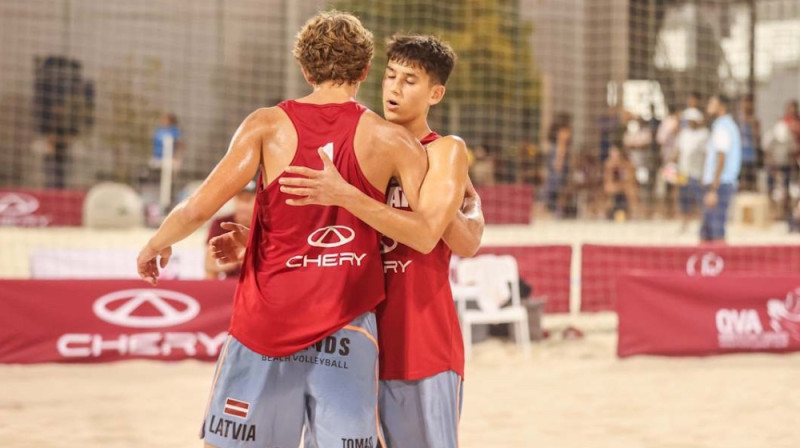 Tomass Silavs un Bruno Liepiņš. Foto: volleyballworld.com