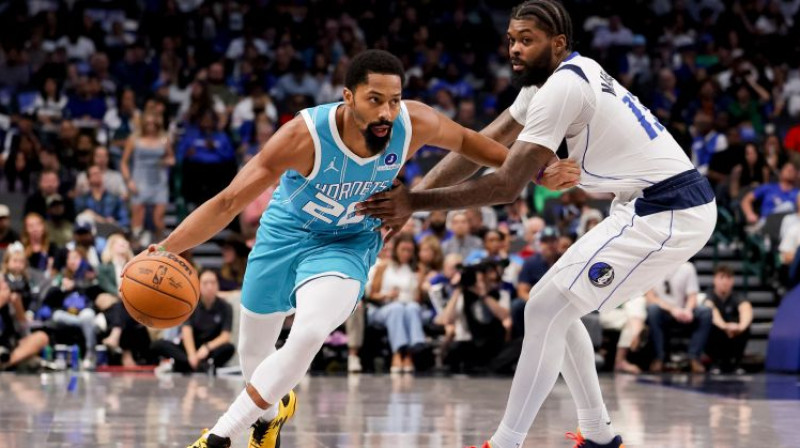 Spensers Dinvidijs šomēnes vēl piedalījās NBA pirmssezonā. Foto: AP/Scanpix
