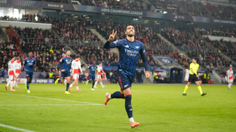 Londonas "Arsenal" divu vārtu guvējs Prāgā – Mikels Merino. Foto: Petr David Josek/AP/Scanpix