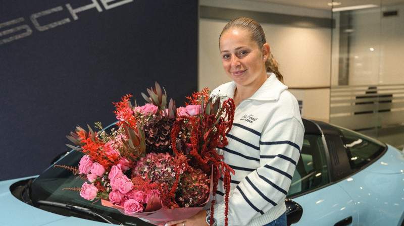 Aļona Ostapenko. Foto: Porsche Latvija