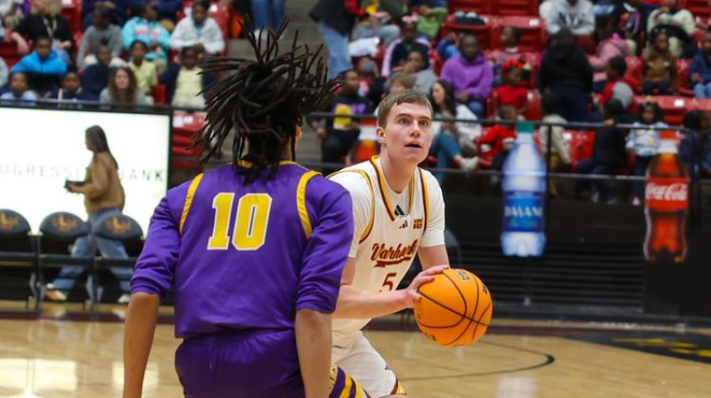 Renārs Sondors. Foto: ULM Men's Basketball