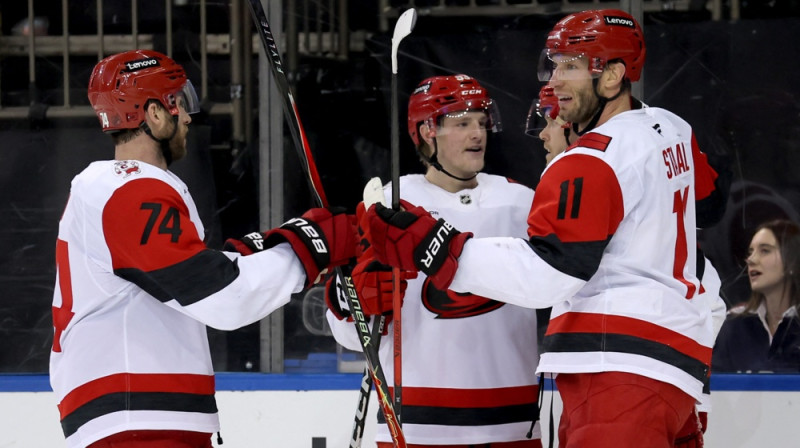 "Hurricanes" hokejisti. Foto: Reuters/Scanpix