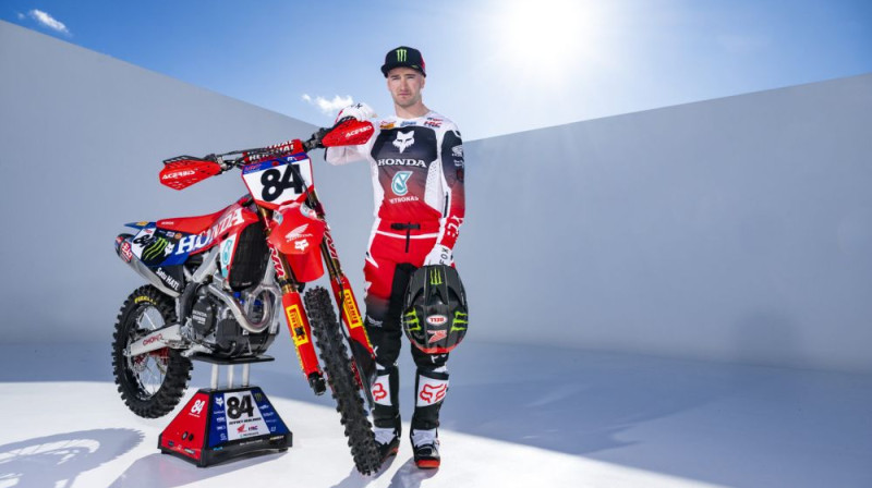Džefrijs Herlingss šogad "Honda" krāsās. Foto: Team HRC