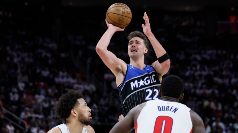 Francs Vāgners izpilda metienu. Foto. AP. Scanpix