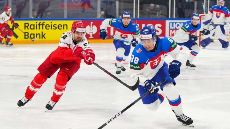 Slovākijas izlases uzbrucējs Martins Hromjaks. Foto: Matt Zambonin/IIHF
