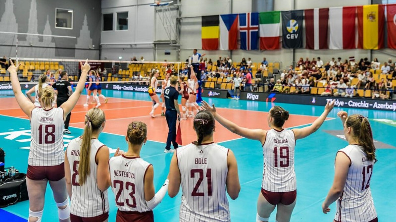 Mirklis Latvijas un Islandes U18 valstsvienību cīņā Rīgā. Foto: CEV