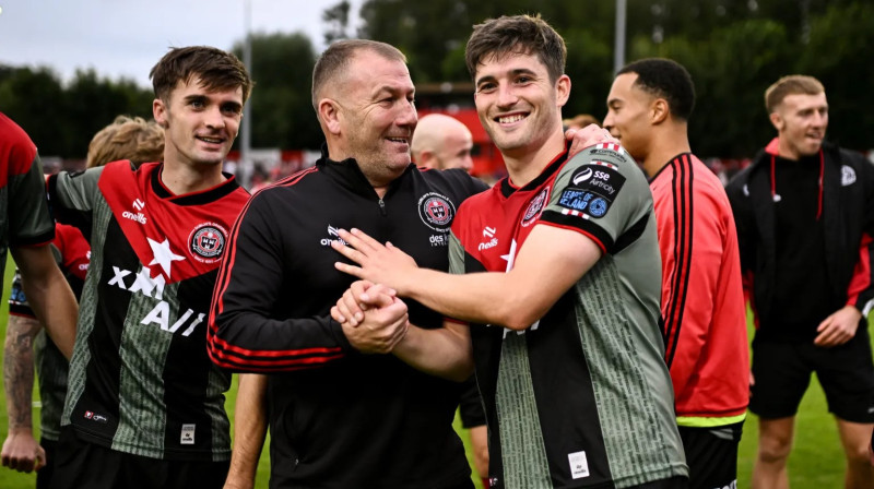 Dublinas "Bohemians" vienība pēc Īrijas kausa pusfināla sasniegšanas. Foto: Sportfile