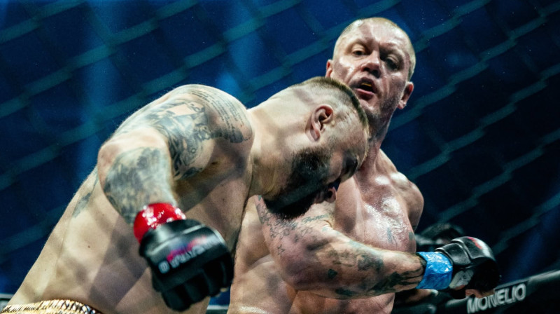 Kristaps Zutis un Kaspars Kambala. Foto: Bazara 0 Fight Club