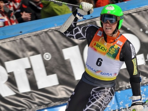 Milzu slalomā Slovēnijā uzvar Ligetijs