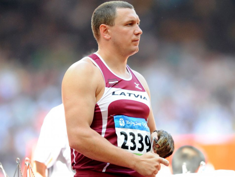 Sokolovam jauns Latvijas rekords - 80.14 metri