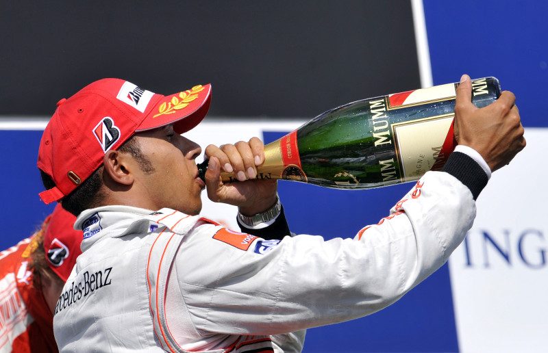 Hamiltons sajūsmā par "McLaren" atgriešanos uz uzvaras ceļa