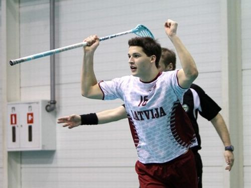 Latvijas junioriem dramatiska uzvara pret Šveici