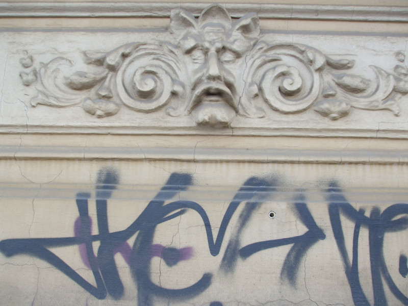 Māju fasādes nav paredzētas grafiti mākslas izpausmēm