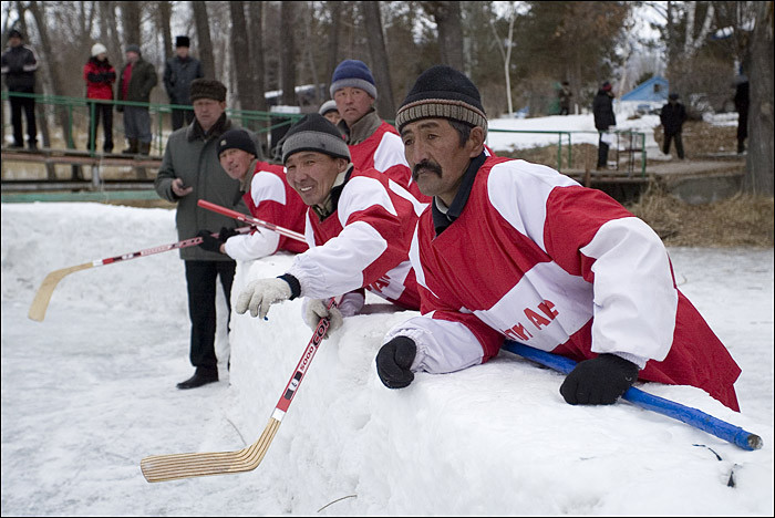 Vai hokeju spēlē arī... Kirgiztānā?