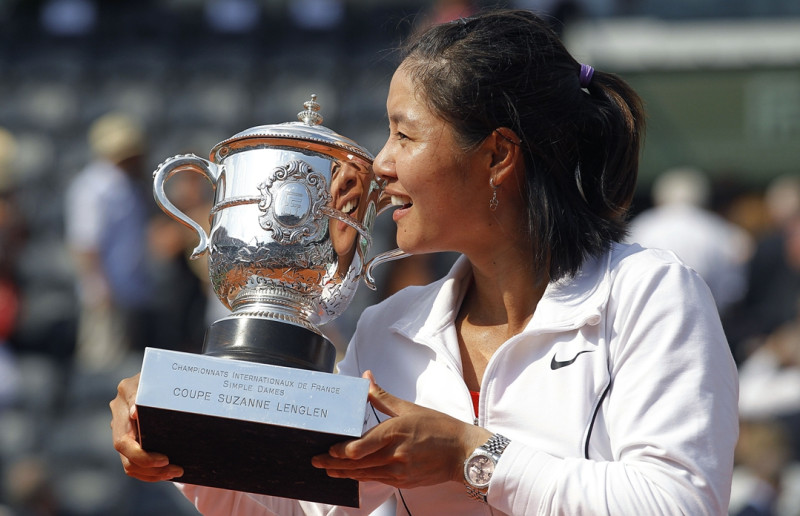 "French Open" dāmu vienspēļu turnīrā vēsturisks triumfs Lī