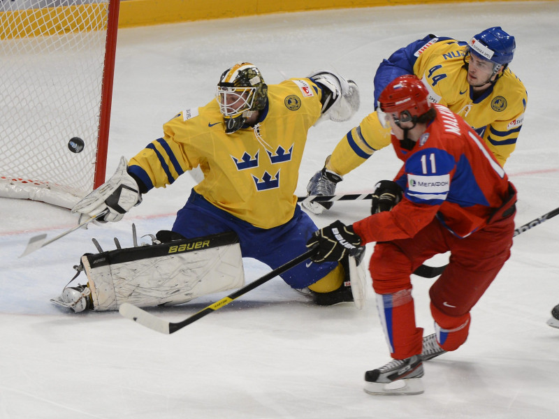 Malkinam hat-trick, krievi salauž zviedrus un turpina bez zaudējumiem