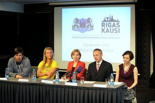 Preses konference par sacensībām "Rīgas kausi 2013"