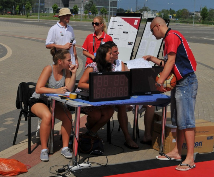 Aicinām pieteikties brīvprātīgos uz Otro Latvijas čempionātu basketbolā 3x3