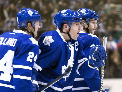 "Maple Leafs" pagarina līgumu ar kapteini līdz 2021. gadam