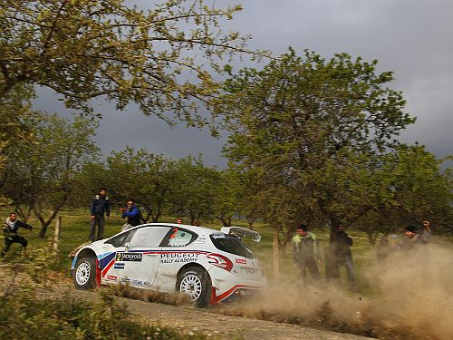 Brīns ar jauno "Peugeot" uzvar Akropoles rallijā
