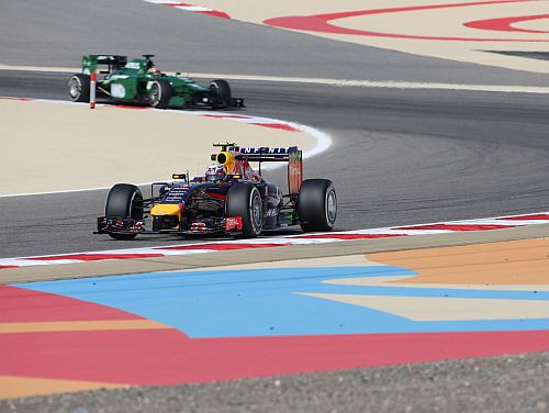 Bahreinā sākas F1 testi, komandas apstiprinājušas pilotus