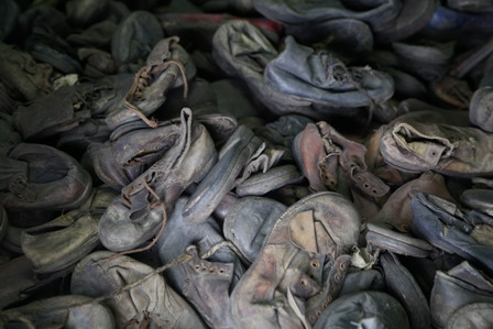 Annas Frankas pēdējās dienas: holokausta šausmas pusaudža acīm