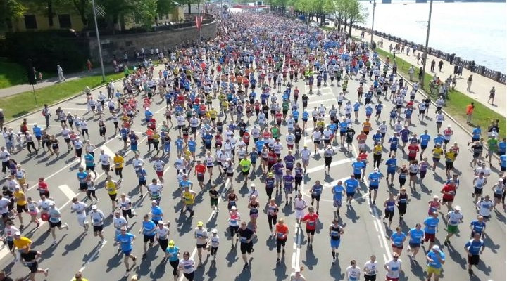 No skolas skola uz Lattelecom Rīgas maratonu