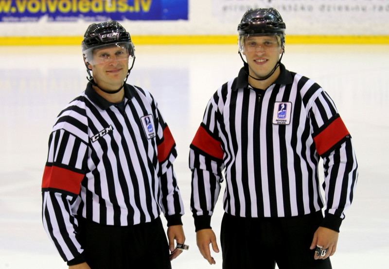 Odiņš un Ansons apkalpos Čempionu hokeja līgas spēles