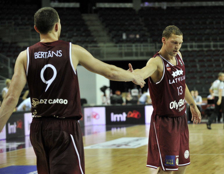 Basketbolisti uzvaras garšu mēģinās atgūt pret Turciju