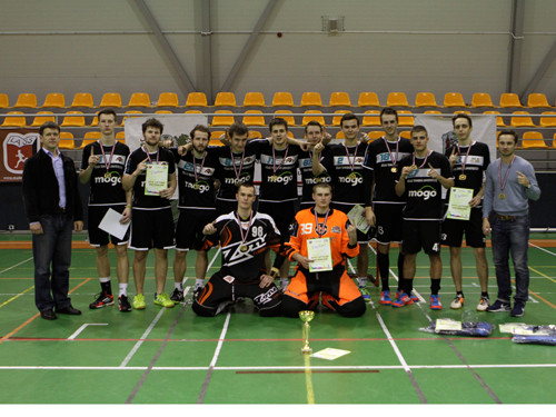 RTU trešo reizi pēc kārtas triumfē Latvijas Universiādes florbola turnīrā