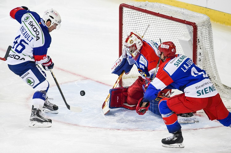 "Jokerit" un Kulda cīņu par Špenglera kausu sāk ar zaudējumu "Adler"