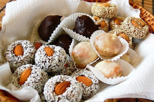 Pašgatavotas konfektes – lēti, garšīgi un sirsnīgi