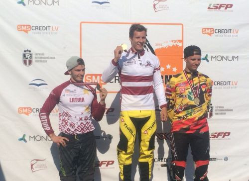 Krīgers mājas trasē triumfē Latvijas elites BMX čempionātā