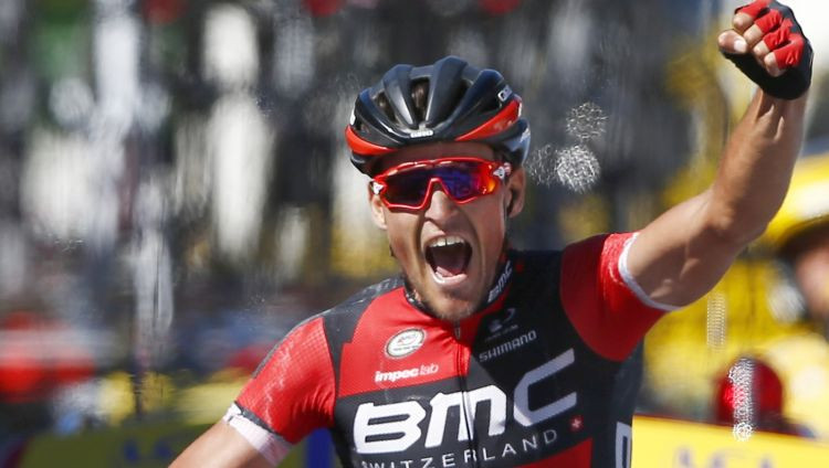 "Tour de France": beļģis van Avermāts iegūst piecu minūšu pārsvaru