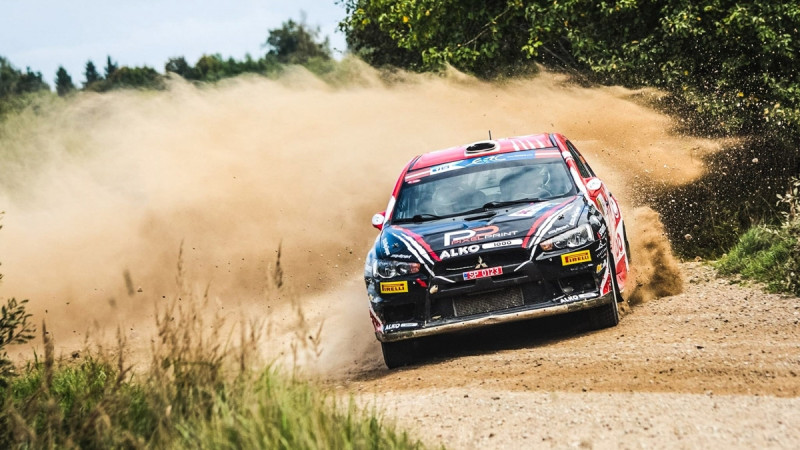 Latviešu ASRT komandas pilots Plangi "Rally Liepāja" izcīna trešo vietu