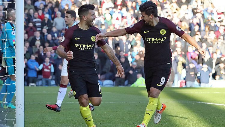 ''Burnley'' gūst supervārtus, tomēr piekāpjas Mančestras ''City''