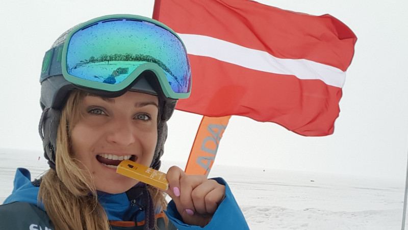 Latvijas sportiste iegūst medaļu pasaules čempionātā ziemas kaitbordā