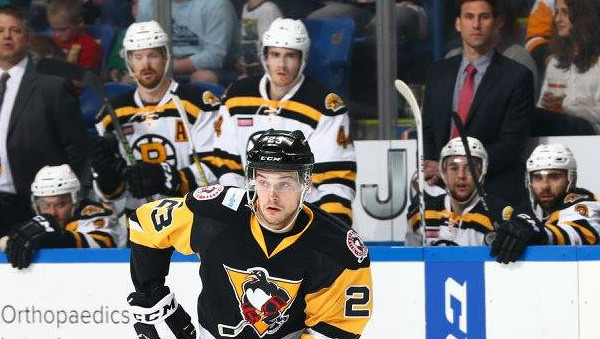 Bļugers ar pirmajiem vārtiem sezonā nodrošina "Penguins" uzvaru pagarinājumā