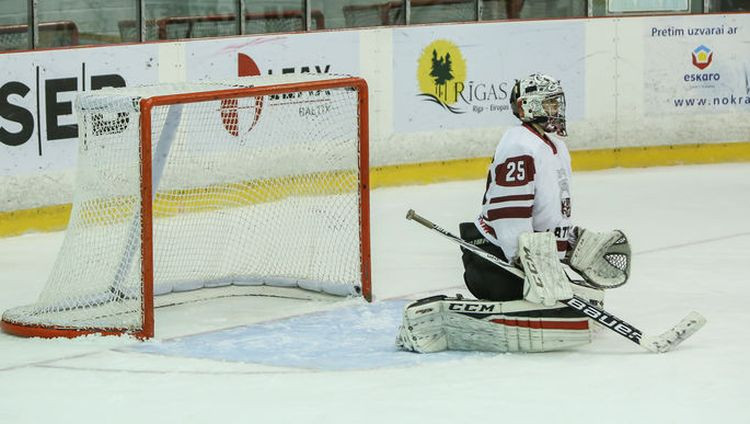 Latvijas U17 hokeja izlase divreiz uzvar Baltkrievijas vienaudžus
